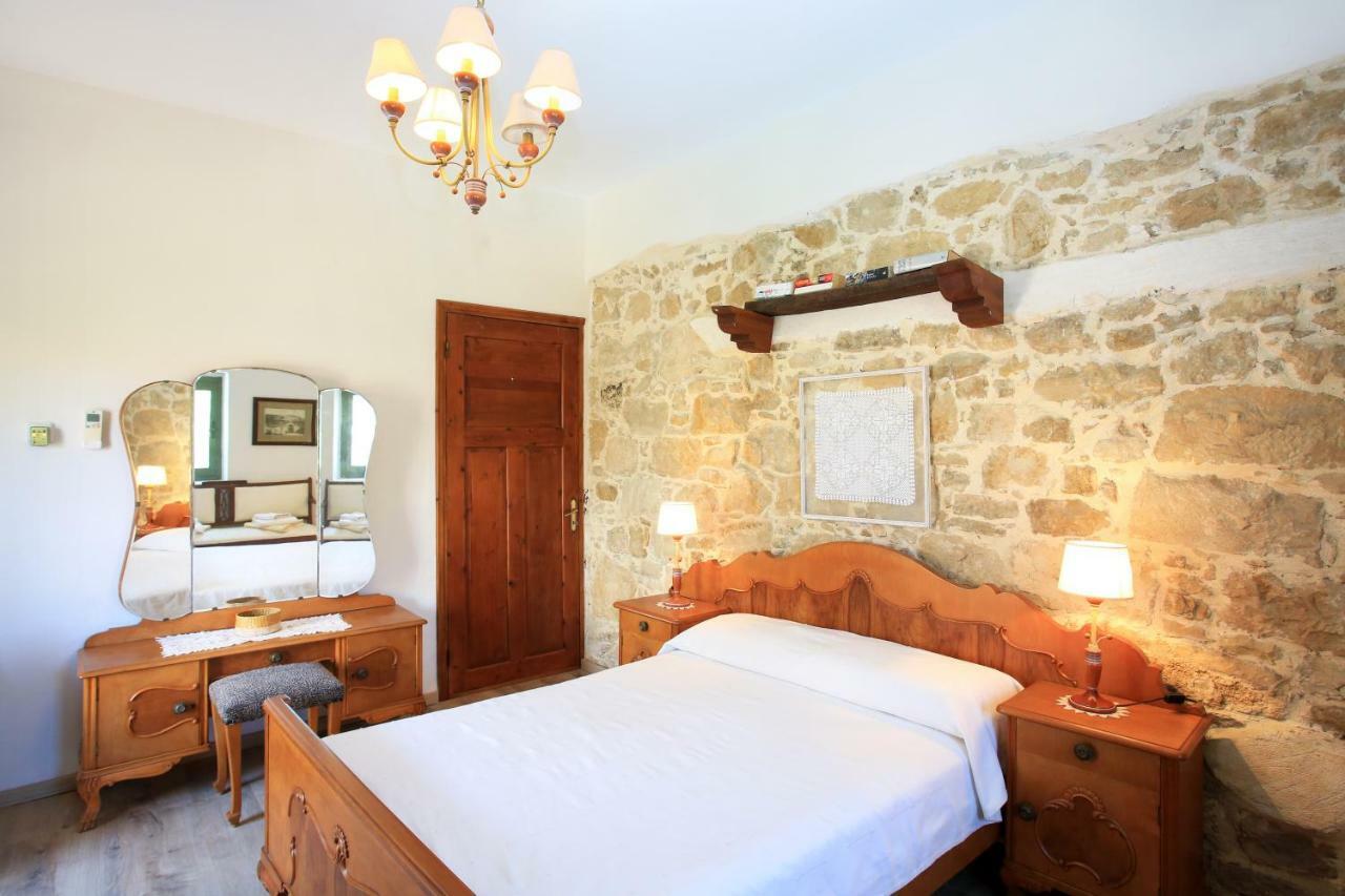 Villa Pasiphae Kamilári Kültér fotó